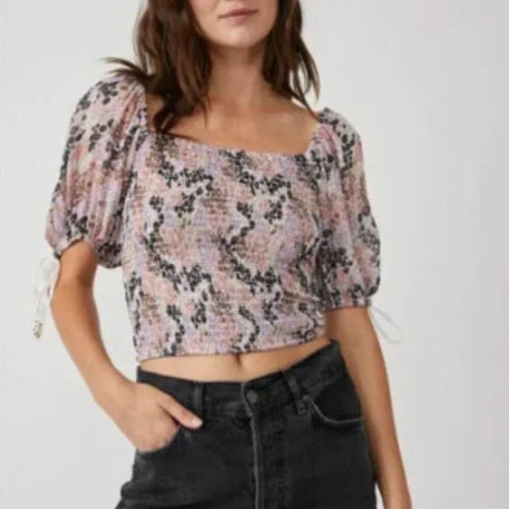 ✨ Free People Floral Pink Smocked Women Blouse - Pink, Black - Size Medium